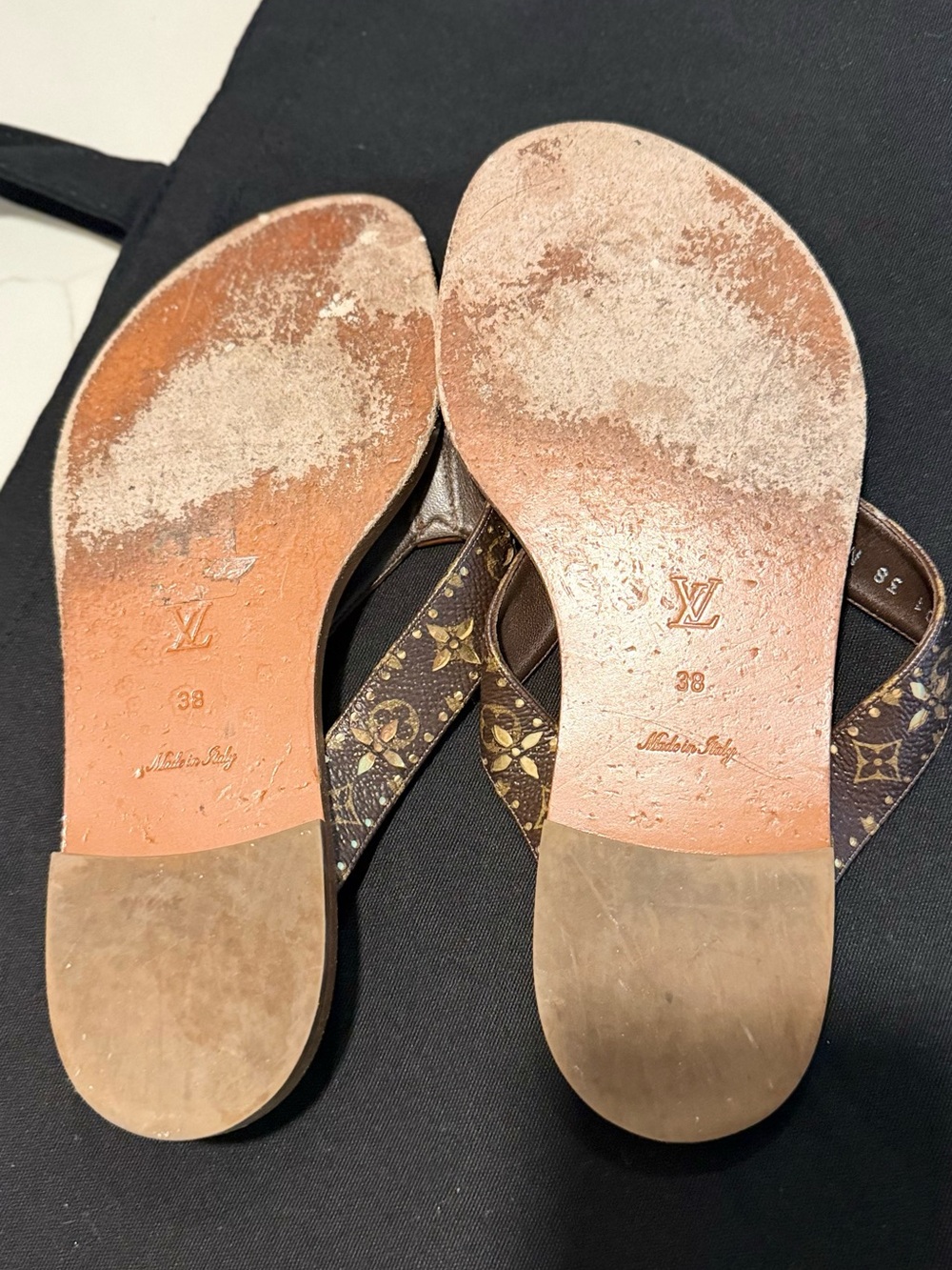 Authentic Louis Vuitton ‘sunny flat thong’ monogram sandals - Picture 2 of 2